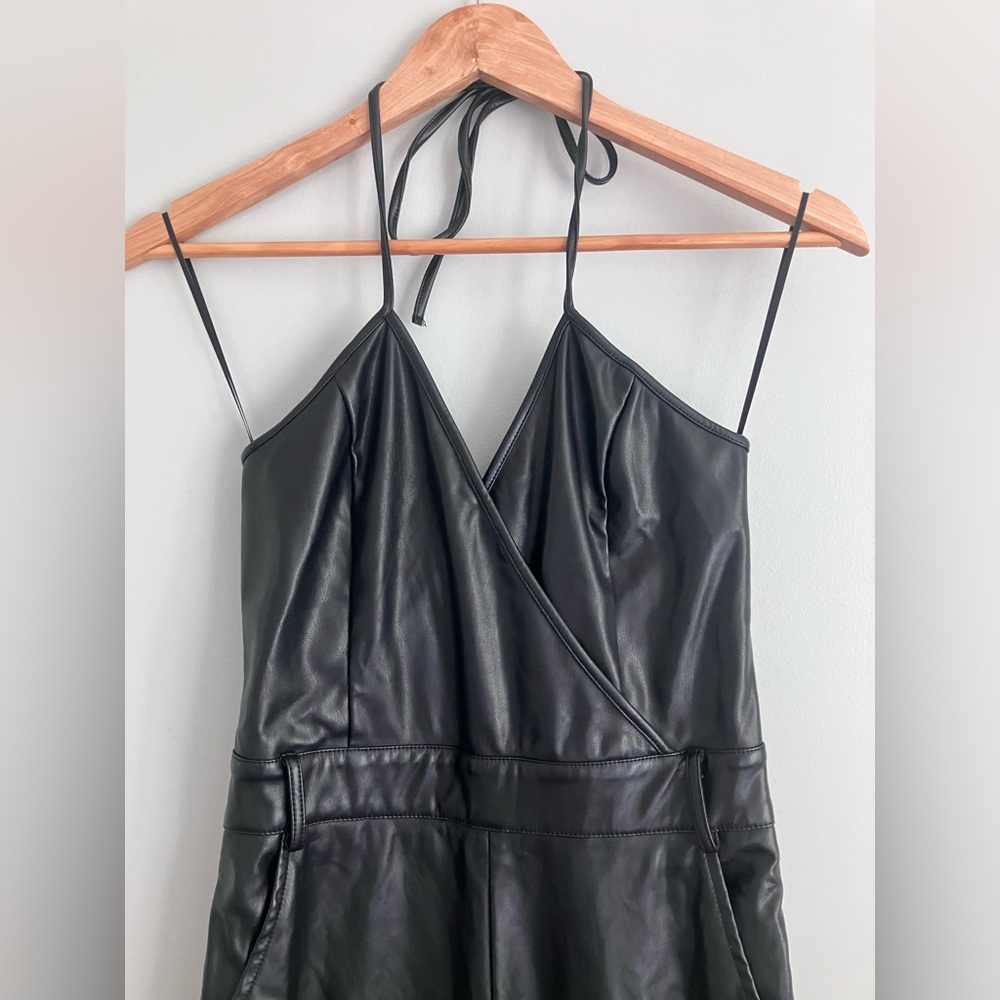 BLUE BLUSH Black Faux Leather Halter Flare Leg Jumpsuit Size S - Picture 3 of 14